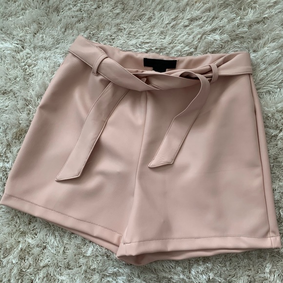 Top and shorts - Picture 3 of 3